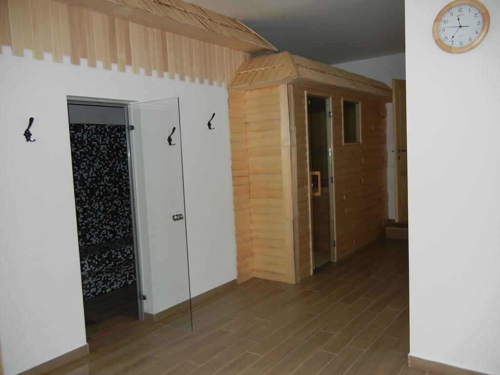 Guesthouse Macesen Spodnja Sorica Esterno foto