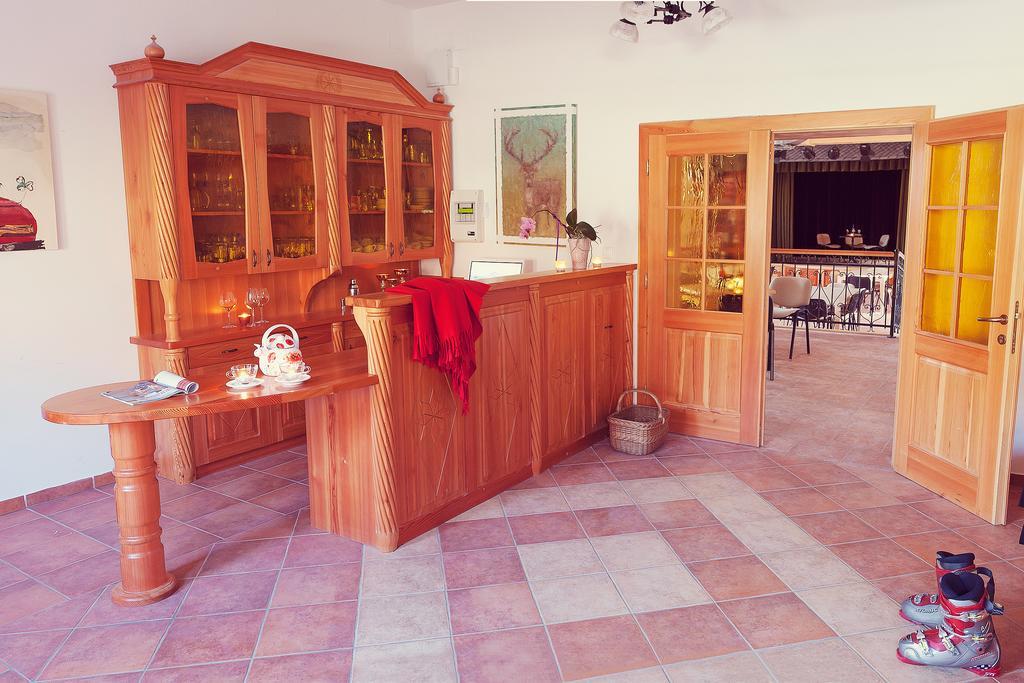 Guesthouse Macesen Spodnja Sorica Esterno foto